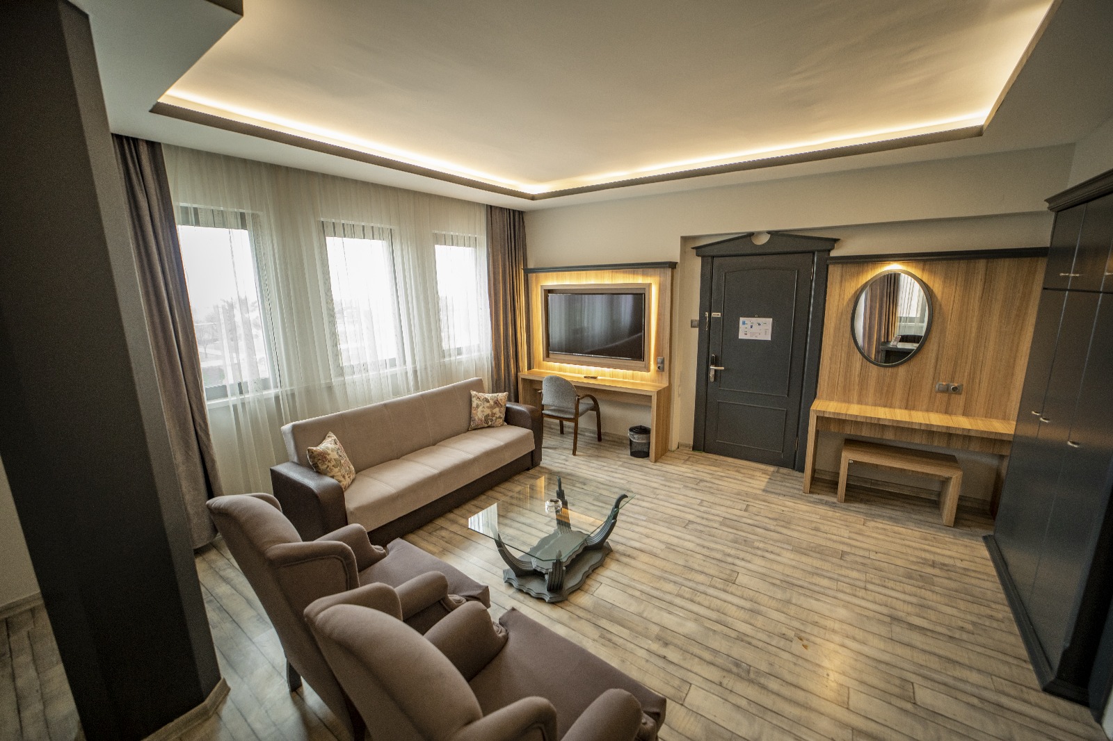 Suite Room 7